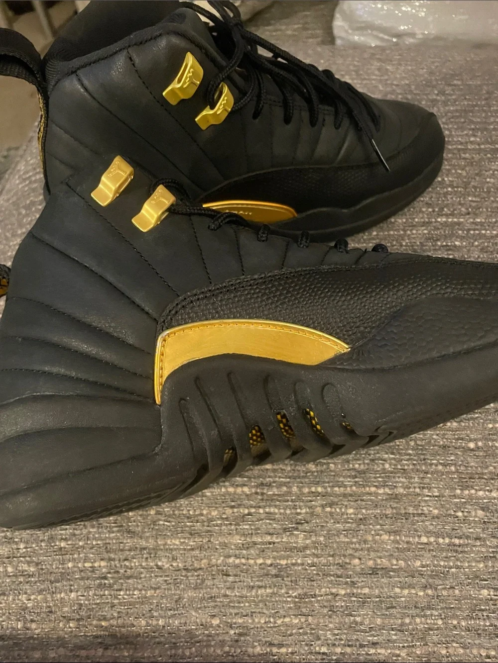 Jordan Men's Black and Gold High-Top Sneakers